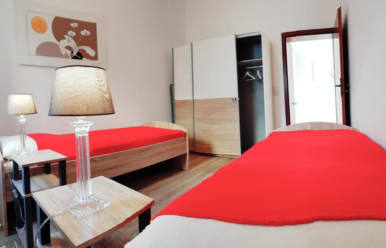 Elena Flat Orchidee Duisburg Zentrum Екстериор снимка