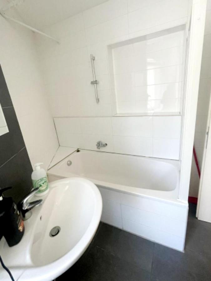 Elena Flat Orchidee Duisburg Zentrum Екстериор снимка